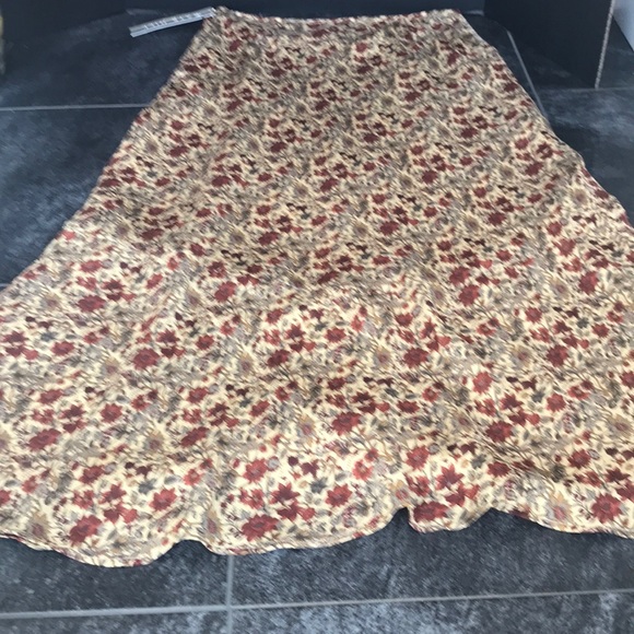 Kate Hill Dresses & Skirts - HOST PICK  Flirty Skirt